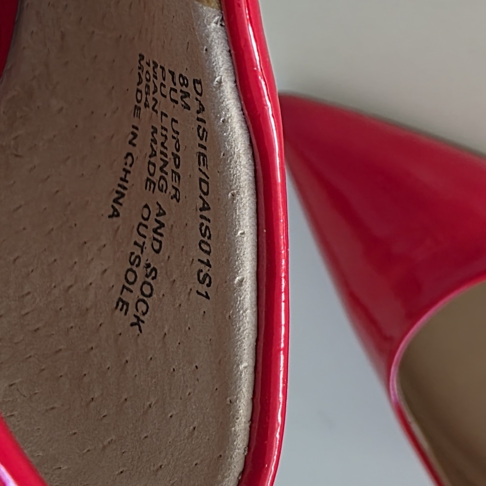 Steve Madden Daisie Red Heels - Picture 4 of 4